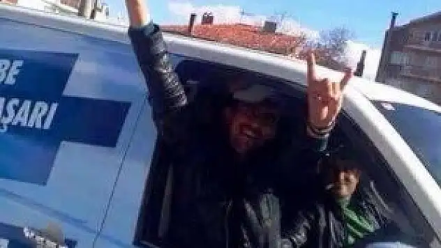 CHP'nin seçim aracında yine o işaret!