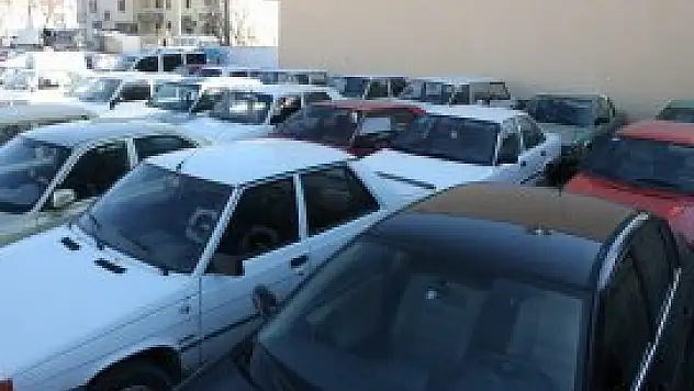 İnternetten 1 milyonluk otomobil vurgunu