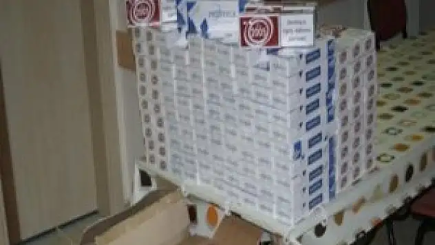 Çikolata kolilerinden sigara çıktı