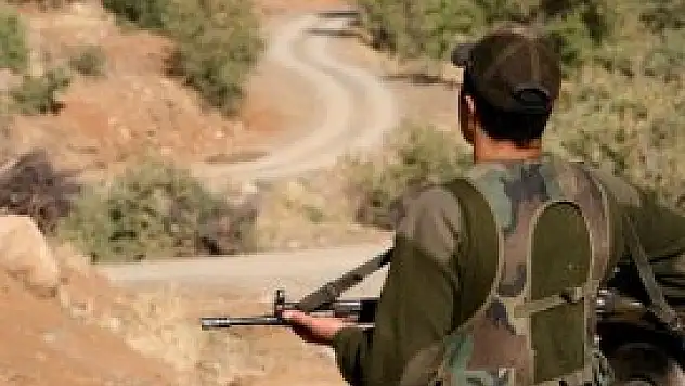 Asker cinnet geçirdi! 3 şehit