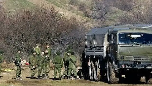 Ukraynalı askerler rehin alındı