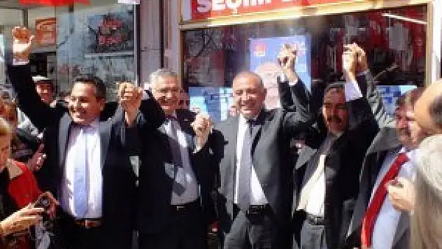 CHP Genel Başkan Yardımcısı Gürsel Tekin Konya'da