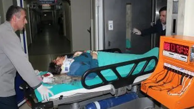 Konya'da otomobil sulama kanalına düştü: 4 yaralı