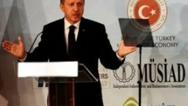 Başbakan Erdoğan Macaristan'da AB'ye çattı