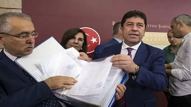 CHP'de deprem! Muhalifler imza sayısını açıkladı