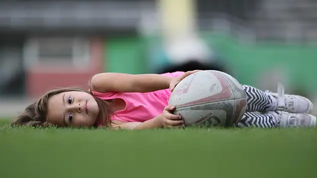 Okuma yazmadan önce Ragbi öğrendi