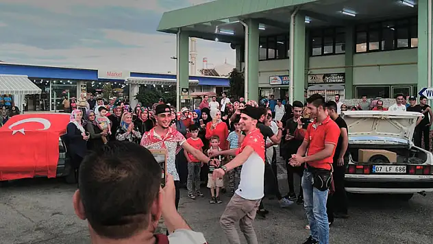 Seydişehir'den askere gidecek gençler uğurlandı