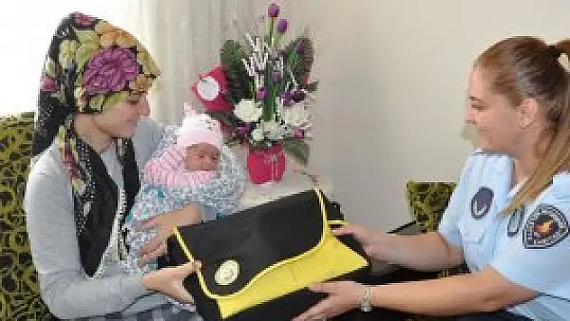 Seydişehir'de yeni doğan bebeklere 'Hoşgeldin' armağanı