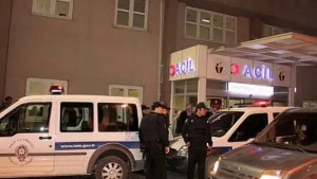 Polislerin hastanedeki tedavisi devam ediyor