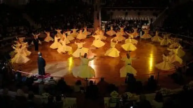 Hz. Mevlana vefatının 739. yıldönümünde anılıyor