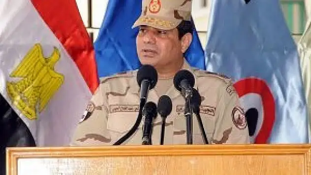 Sisi'den 'adaylık' istifası