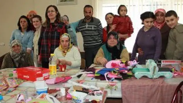 Seydişehir Halk Eğitim Merkezinden engellilere takı tasarım kursu