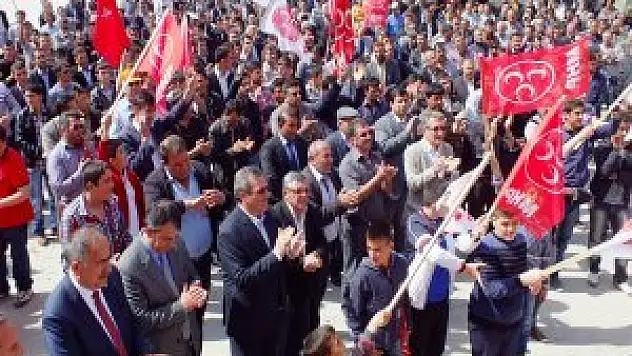 Altınekin'de Bayram Karaoğlu rüzgârı