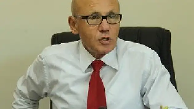 Papageorgiu görevden alındı