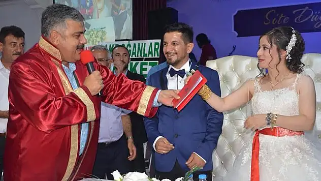 Emine ve Servet'in mutlu günü