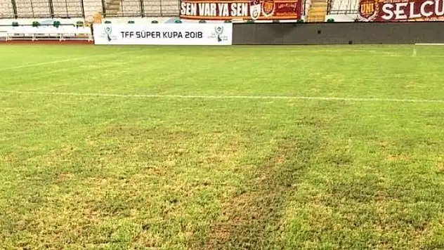 Konya stadının zeminini mantarlar yaktı!