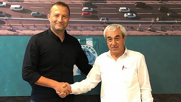 Tayfun Türkmen, Anadolu'ya imza attı