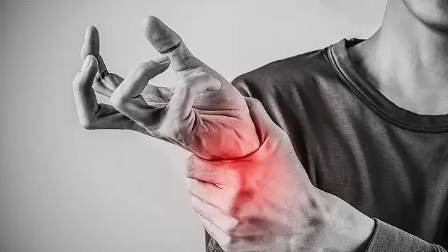 Masa başı kas eritiyor