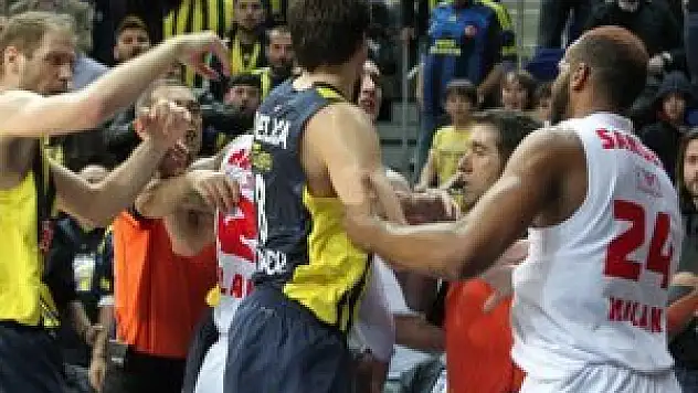 Fenerahçe maçında büyük olaylar!