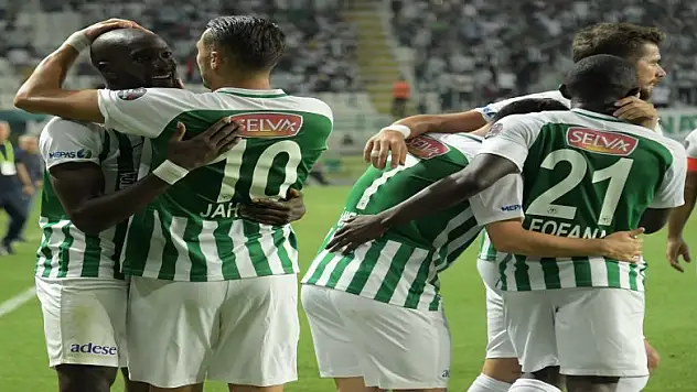 Forvetler hırs küpü!