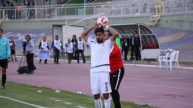 1 ayda 2 takım değiştirdi!