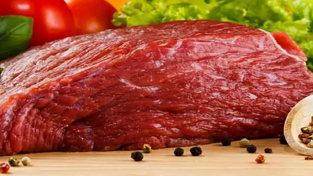 Kırmızı etin faydaları ve zararları nelerdir? Kurban Bayramı'nda uzmanlar uyarıyor!