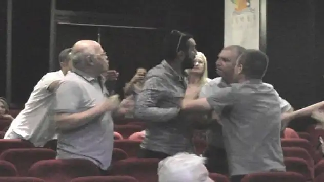 CHP toplantısında Muharrem İnce kavgası!