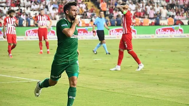 'SOYUNMA ODASINDA HERKESİN KAFASI YERDEYDİ'