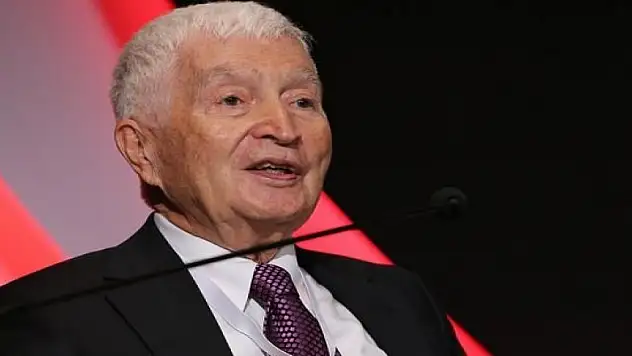 Güngör Uras hayatını kaybetti