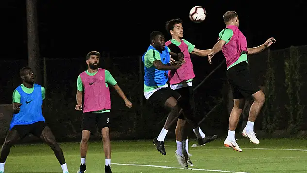 Atiker Konyaspor'da Bursaspor maçı hazırlıkları sürüyor