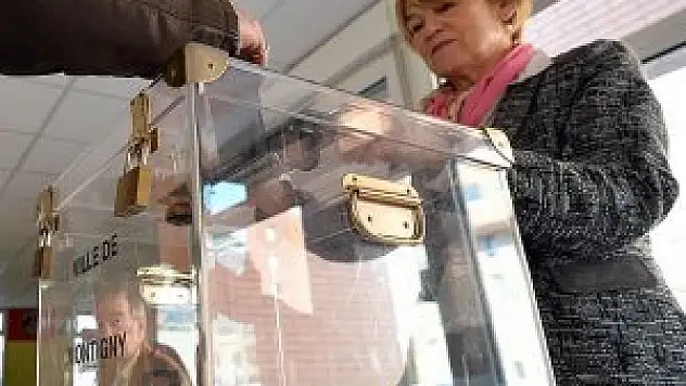 Fransa'da ikinci tur seçimler başladı