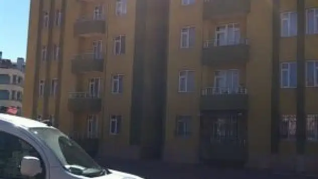 Konya'da beşinci kattan düşen çocuk öldü