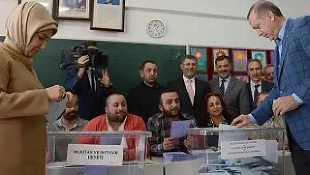 Başbakan Erdoğan oyunu kullandı, 'Millet ne derse odur'