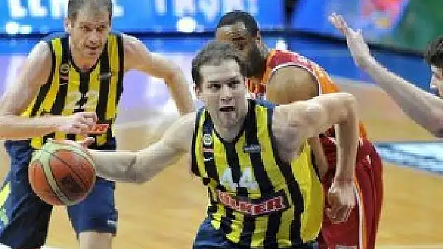 Fenerbahçe Ülker: 77 - Galatasaray Liv Hospital: 52