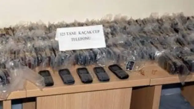 Bin 129 kaçak cep telefonu ele geçirildi