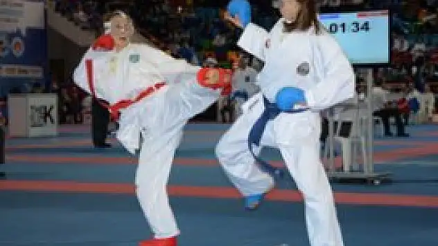 Şampiyonaya 44 ülkeden 850 sporcu katılıyor