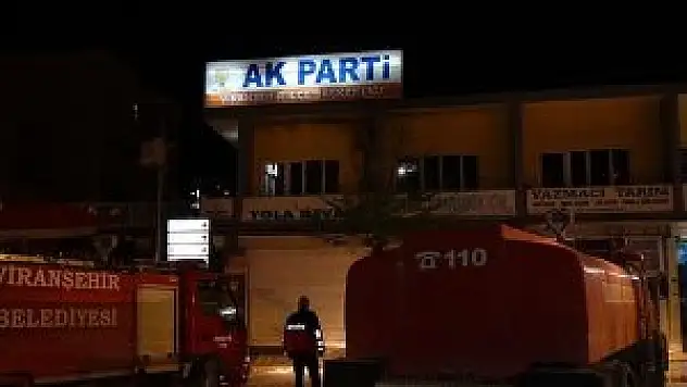 Şanlıurfa'da AK Parti binasına saldırı