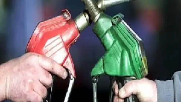 Benzinde yeni fiyat