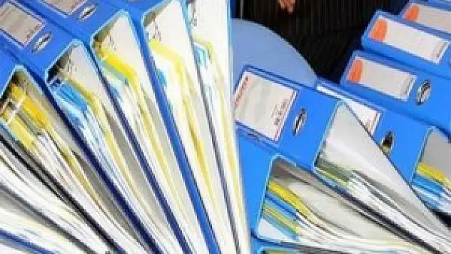 Antalya Büyükşehir Belediyesi'nde evraklar yakılıyor