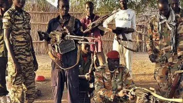 AA Güney Sudanlı isyancıların kampına girdi