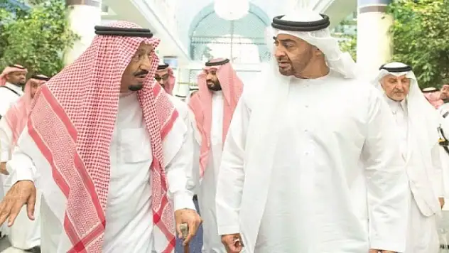 BAE Körfez'i dinliyor