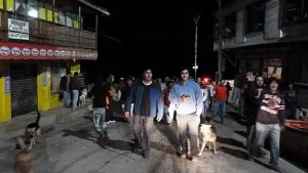 Şili sallanmaya devam ediyor