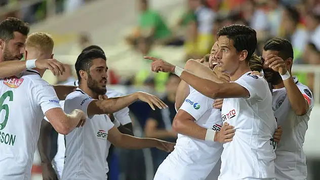 Demirok'tan yan top vurgusu