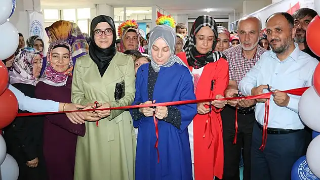 Beyşehir Belediyesi Anne ve Çocuk Kulübü hizmete açıldı