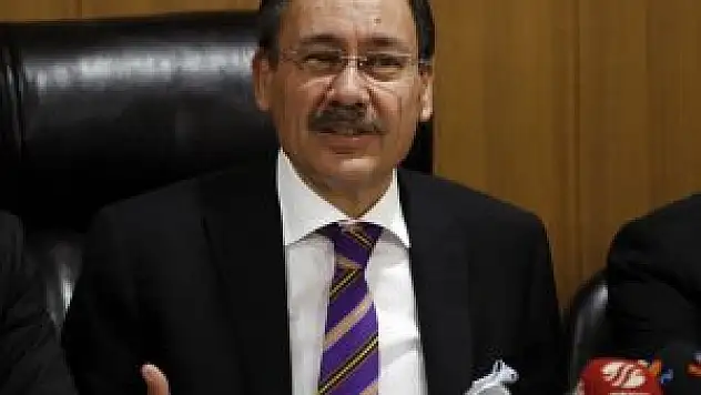 Gökçek, 'Sonuçlara göre Allah'ın izniyle seçimi AK Parti kazandı'