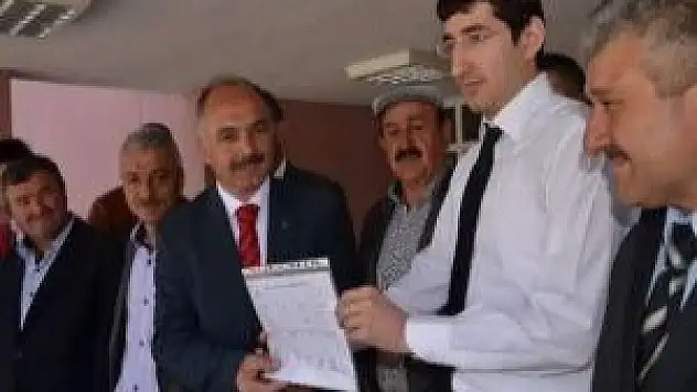 Yeni başkanın ilk icraatı: istifa