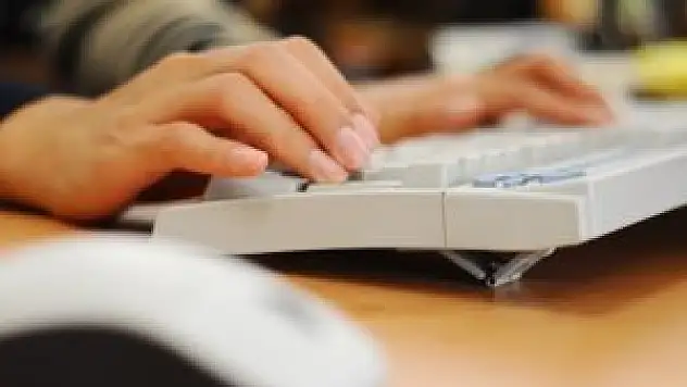 ABD Küba'da gizlice 'sosyal ağ' kurdu iddiası