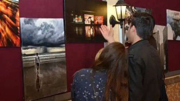 SÜ'de 'Kaos' fotoğraf sergisi açıldı