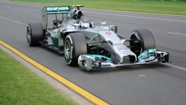 Formula 1'de Rosberg ilk sırada