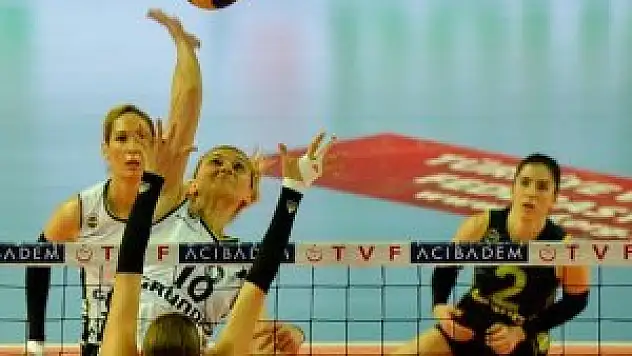 Fenerbahçe yarı finalde